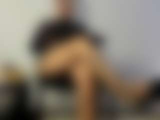 BRENDAMILFHOT's Live Sex Cam Show