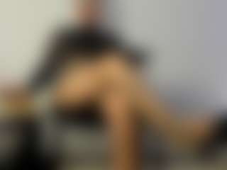 BRENDAMILFHOT's Live Sex Cam Show