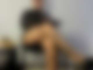 BRENDAMILFHOT's Live Sex Cam Show