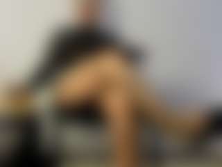 BRENDAMILFHOT's Live Sex Cam Show