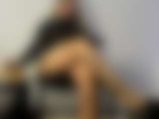BRENDAMILFHOT's Live Sex Cam Show