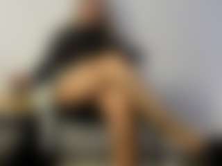 BRENDAMILFHOT's Live Sex Cam Show