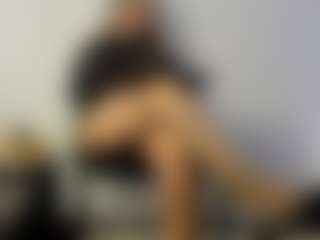 BRENDAMILFHOT's Live Sex Cam Show