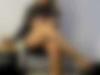 BRENDAMILFHOT's Live Sex Cam Show