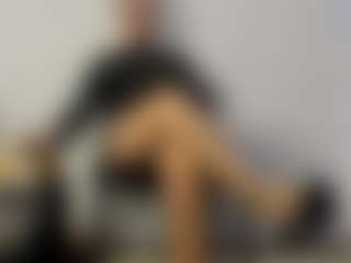 Live cam show with BRENDAMILFHOT - Fuck Machine on sexylive.show