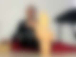 BRENDAMILFHOT's Live Sex Cam Show