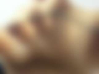 Live cam show with BRENDAMILFHOT - Thin on Uber Horny