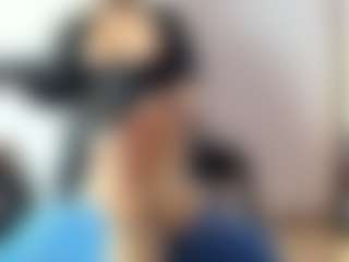 Live cam show with BRENDAMILFHOT - Blonde Hair Middle Aged on Dolls Live