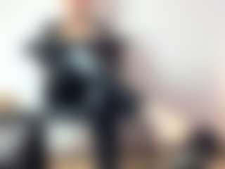 BRENDAMILFHOT's Live Sex Cam Show