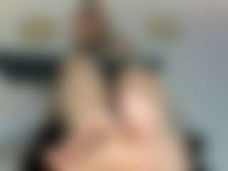 Live cam show with BRENDAMILFHOT - Blonde Hair Middle Aged on Mixed Magazine Live