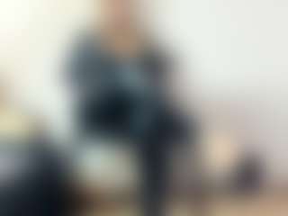 Live cam show with BRENDAMILFHOT - Striptease Latina on livesuperchat.net | colombia