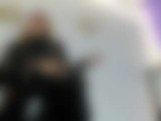 Live cam show with BRENDAMILFHOT - Strapon on Soda Cam