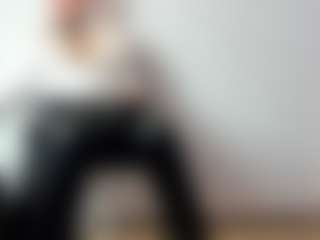 Live cam show with BRENDAMILFHOT - Brown Hair on nudelive.tv