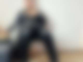 Live cam show with BRENDAMILFHOT - Small Tits Mature on Camming Site