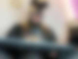 BRENDAMILFHOT's Live Sex Cam Show
