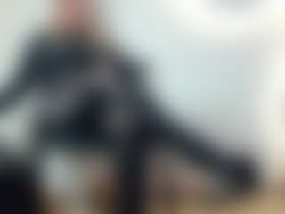 Live cam show with BRENDAMILFHOT - Blonde Hair Middle Aged on xfollow cams