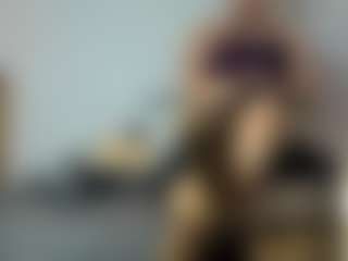 Live cam show with BRENDAMILFHOT - Joi on PervPlay.com