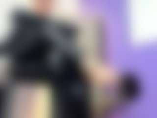 Live cam show with BRENDAMILFHOT - Fuck Machine on liverealitysex.com