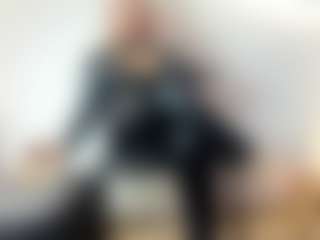 BRENDAMILFHOT's Live Sex Cam Show