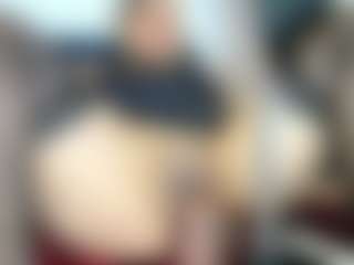 Live cam show with BRENDAMILFHOT - Normal on luckytryst.com