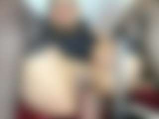 Live cam show with BRENDAMILFHOT - Solo on luckytryst.com