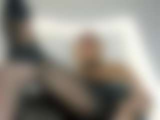 Live cam show with BRENDAMILFHOT - Bedroom Mature on Streamer API