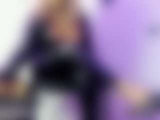 Live cam show with BRENDAMILFHOT - Blonde Hair Middle Aged on Camsoda
