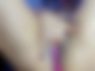 BRENDAMILFHOT MILF webcam performer live streaming
