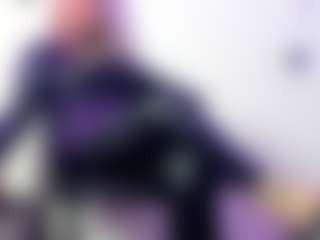 BRENDAMILFHOT's Live Sex Cam Show
