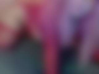 Live cam show with VALKIRIA - Facial on Camsoda