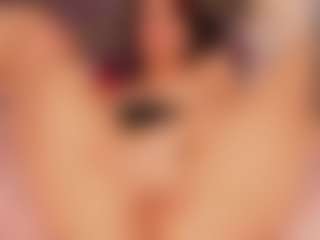 MichelMomsen's Live Sex Cam Show