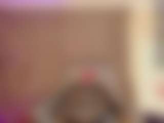 MichelMomsen's Live Sex Cam Show