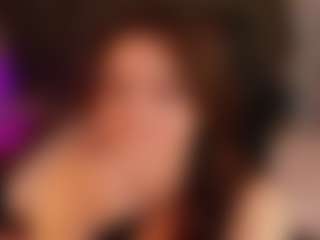 MichelMomsen's Live Sex Cam Show