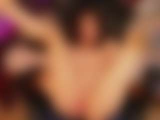 MichelMomsen's Live Sex Cam Show