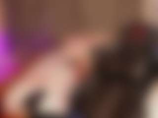 MichelMomsen's Live Sex Cam Show