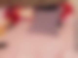 Live cam show with MichelMomsen - Small Ass on Dare Cams