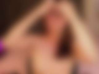 MichelMomsen's Live Sex Cam Show