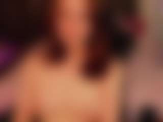 MichelMomsen's Live Sex Cam Show