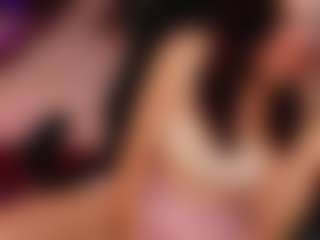 MichelMomsen's Live Sex Cam Show