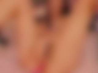MichelMomsen's Live Sex Cam Show