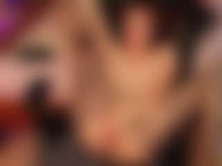 MichelMomsen's Live Sex Cam Show