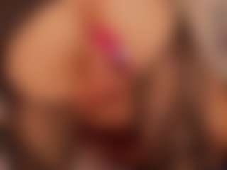 MichelMomsen's Live Sex Cam Show