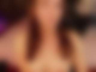 MichelMomsen's Live Sex Cam Show