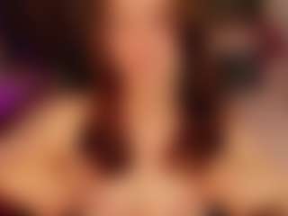 MichelMomsen's Live Sex Cam Show
