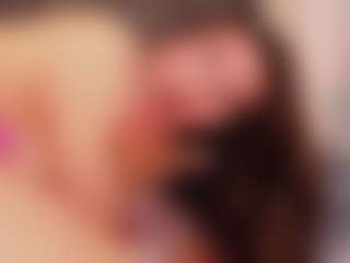 Live cam show with MichelMomsen - Lush on intimatelivegirls.com