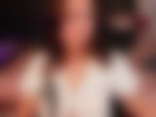 MichelMomsen's Live Sex Cam Show