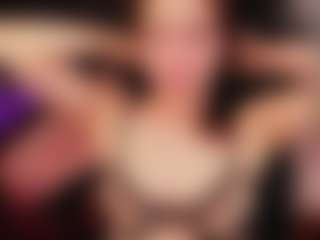 Live cam show with MichelMomsen - Small Ass on Camiplay Live