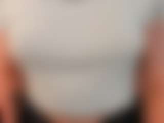 MichelMomsen's Live Sex Cam Show
