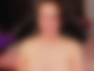 MichelMomsen's Live Sex Cam Show
