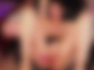 Live cam show with MichelMomsen - Anal on Uber Horny